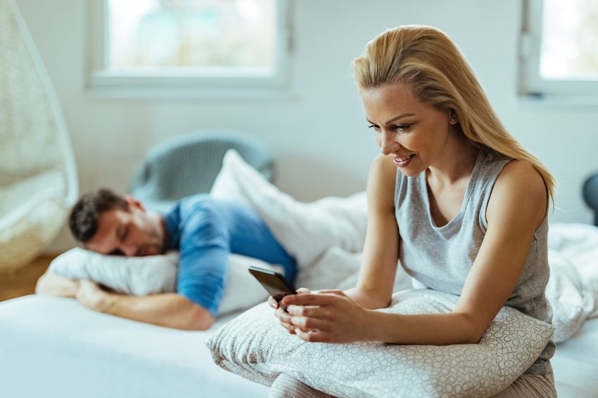 Dame rođene u ovih 5 znakova zodijaka sklone su flertu i prevari – dobro otvorite oči