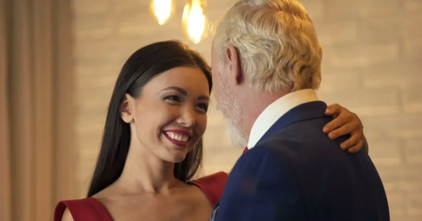 Žene Rak, Vaga, Jarac i Škorpion obožavaju starije muškarce i cijene tradicionalne vrijednosti