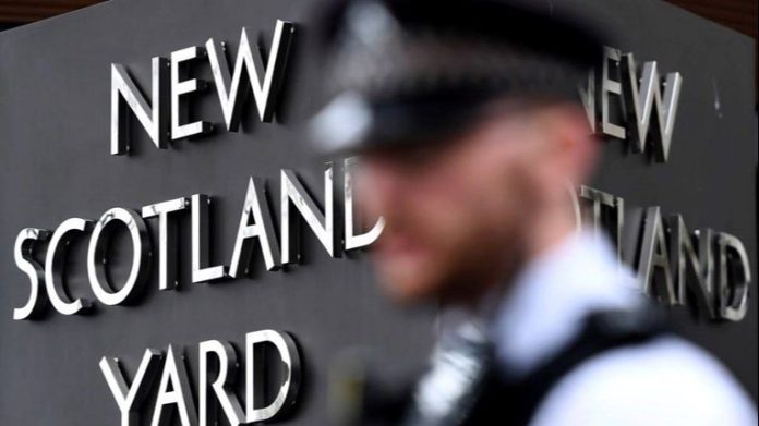 Bivsi Britanski Policajac Optuzen Za Visestruka Silovanja Upoznala Si Vraga