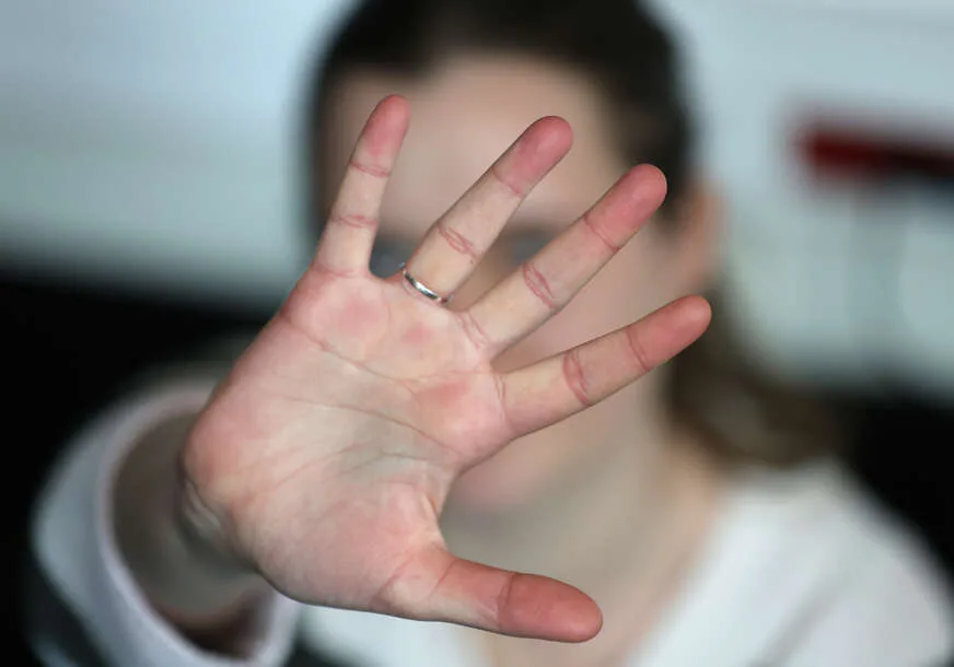 “Ko je seljanka”: Pretučena djevojčica (15) od strane vršnjakinje