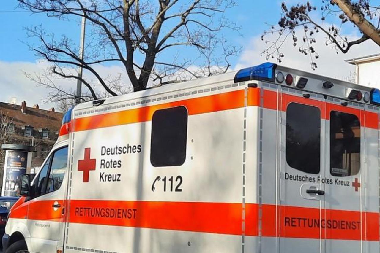 ČOVJEK UMRO U SANITETU NA PUTU IZ HRVATSKE U NJEMAČKU: DOKTOR VOZIO PIJAN