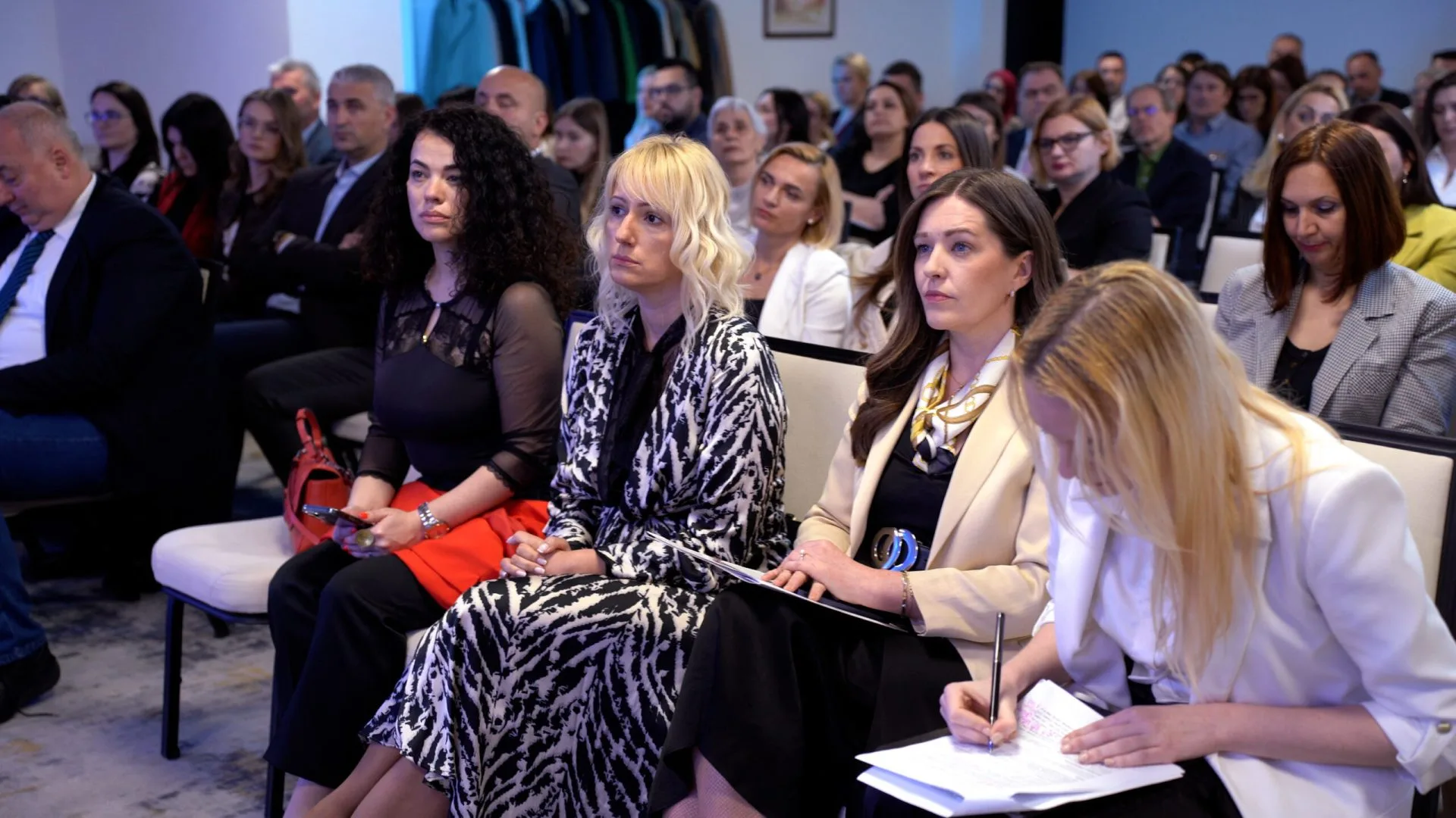 Vijeće stranih investitora u BiH i Agencija za rad i zapošljavanje BiH organizovali stručnu raspravu na temu zapošljavanja i obrazovanja u Bosni i Hercegovini – Poslovne novine