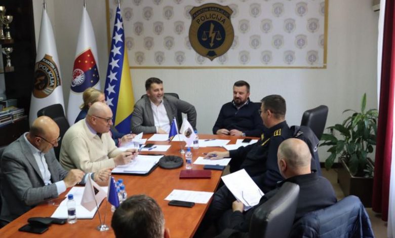 Ekspertni tim MUP-a KS: Policiji omogućiti elektronski pristup kaznenoj evidenciji za efikasnije djelovanje na ulici