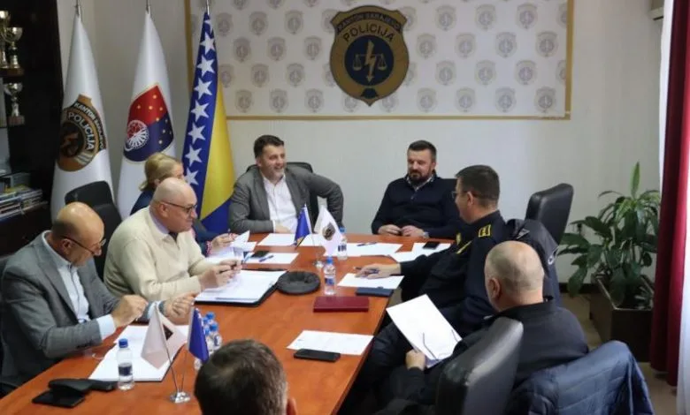 Ekspertni tim MUP-a KS: Policiji omogućiti elektronski pristup kaznenoj evidenciji za efikasnije djelovanje na ulici
