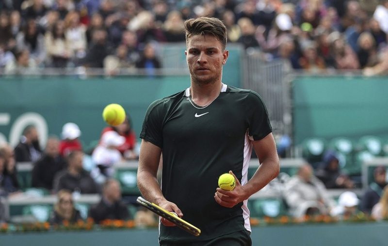 Kecmanović je poražen od bivšeg TOP 10 igrača, nakon čega je uslijedio veliki pad na ATP listi