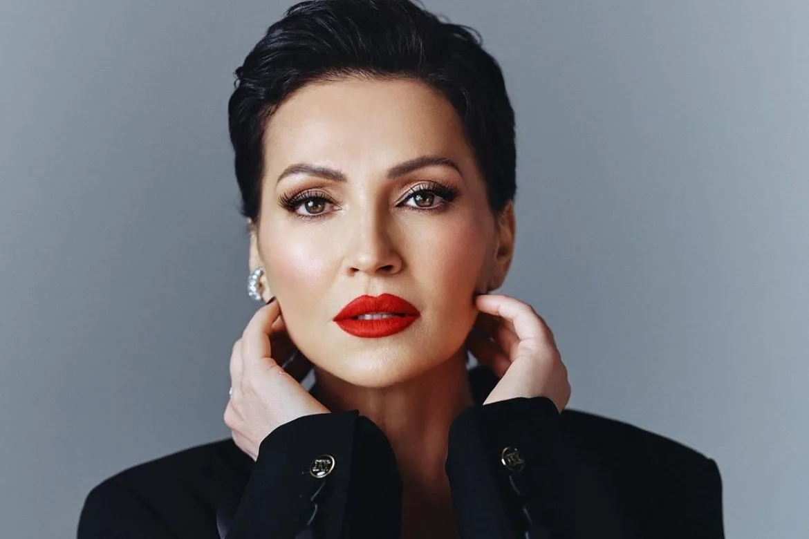 Nina Badrić nosi model sandala koji će idućih mjeseci biti pravi hit: I udobne i lijepe