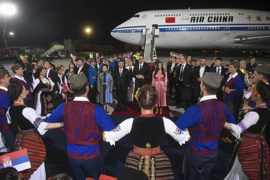 EVROPSKI MEDIJI GRME: PEKING PRETVARA SRBIJU U SVOG TROJANSKOG KONJA