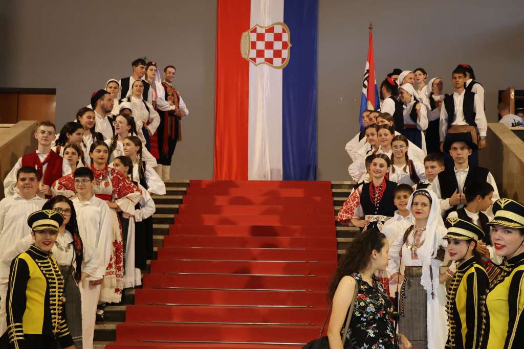 Čović i Plenković proslavili godišnjicu HDZ-a uz zastave tzv. Herceg-Bosne