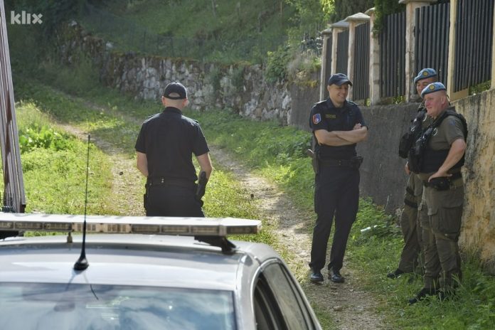 Detalji Tragicnog Dogadaja Na Sirokaci Tri Tijela Pronadena U Kuci