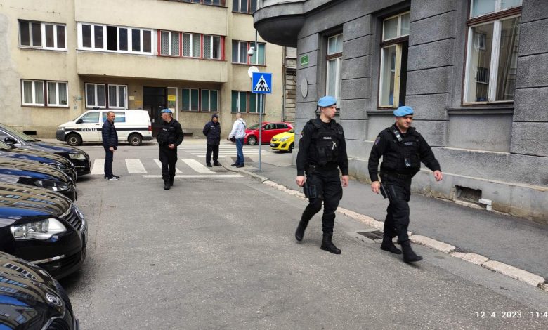 Sindikat policije KS osuđuje ubistvo i upozorava na nedostatak 700 policajaca