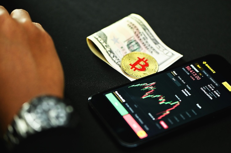 kriptovalute i regulativa: uticaj na globalni finansijski sistem i potreba za regulatornim okvirima