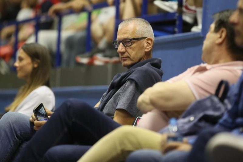 Aco Petrović ironično odgovorio Pešiću