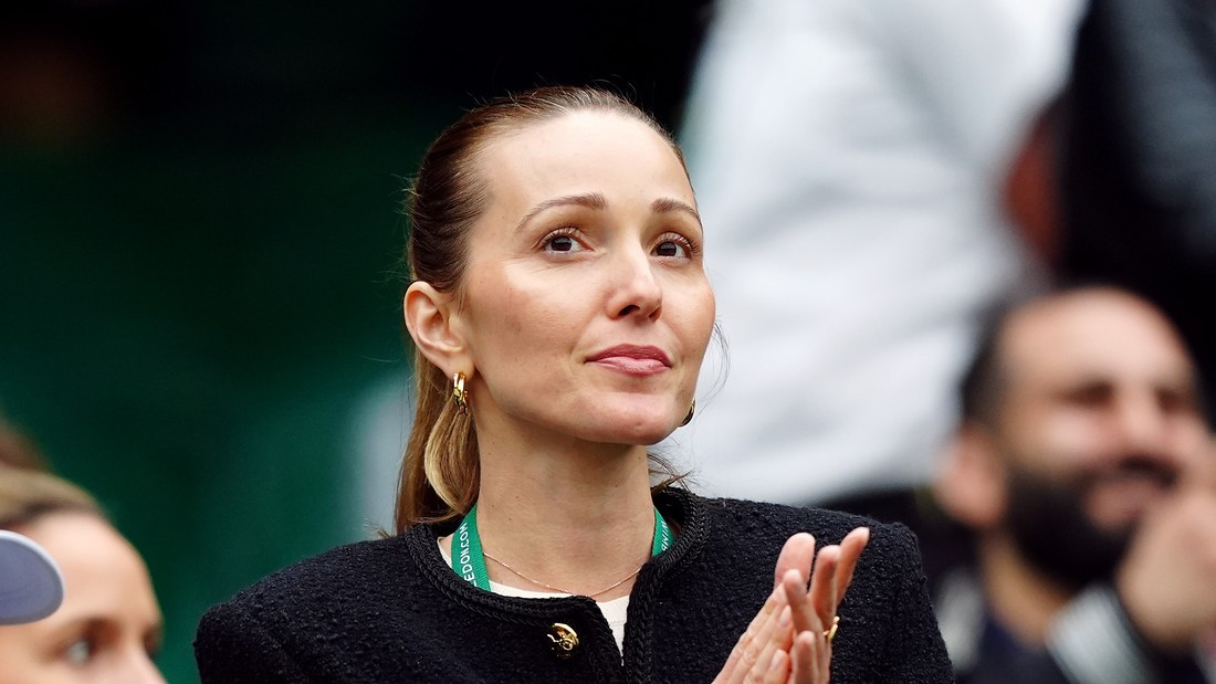 Jelena Đoković obradovala supruga sa sakoom koji će biti trend ove jeseni: Izgleda luksuzno, a veoma je praktičan.