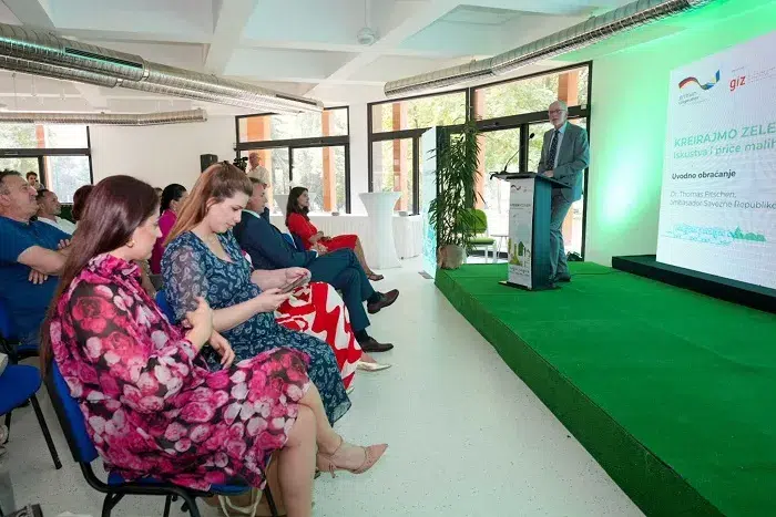 Konferencija “Kreirajmo zeleniju budućnost: Iskustva i priče malih i srednjih preduzeća” održana u Sarajevu – Poslovne novine