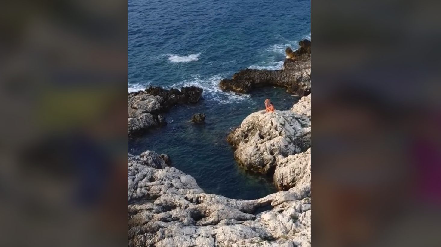 Ovo još niste vidjeli na Jadranu: Tajnu plažu s prirodnim bazenom morate posjetiti