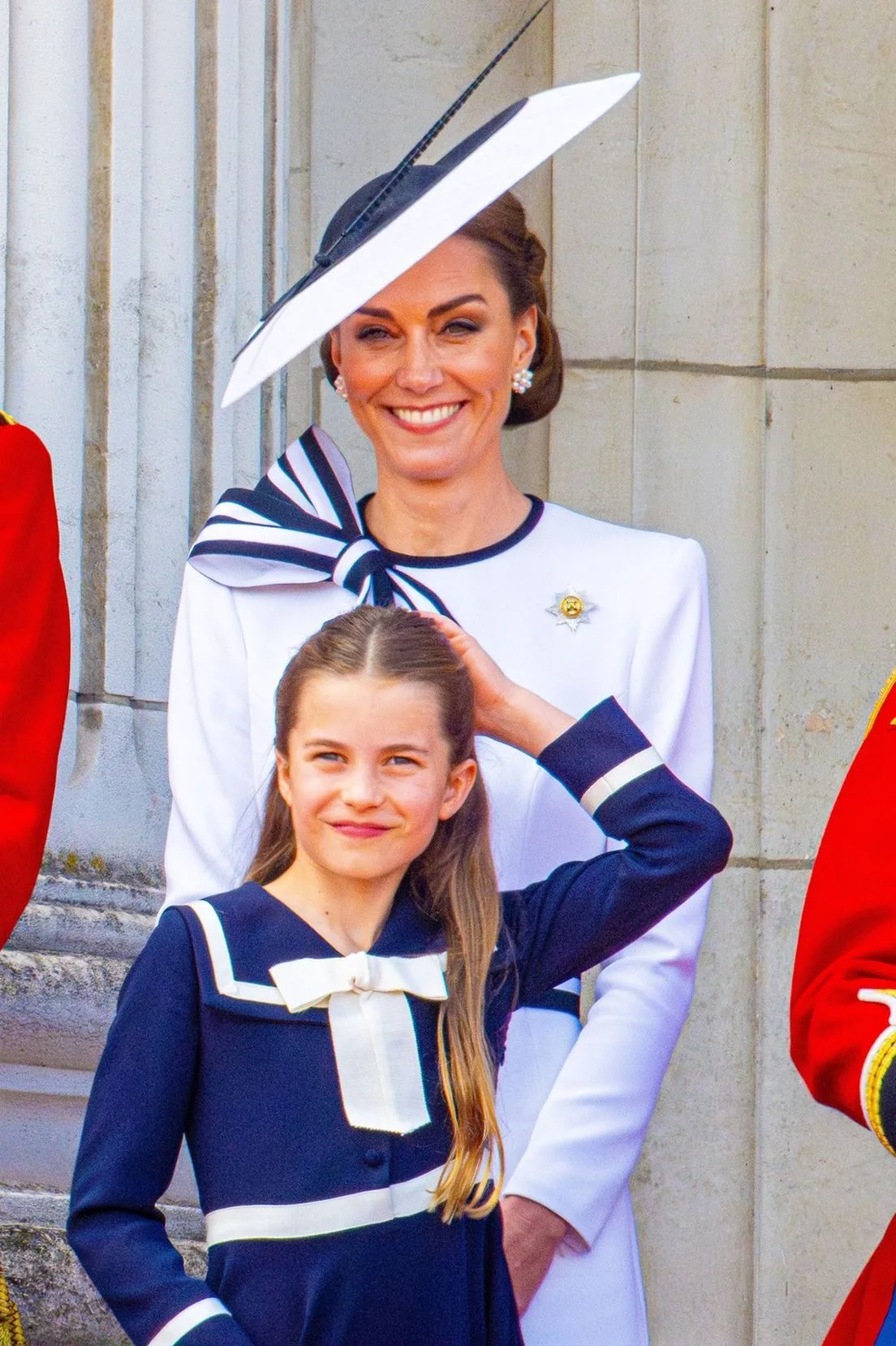 Šta se krije iza pažljivo biranih odjevnih kombinacija princeze Kate i njene kćerke Charlotte, koju nazivaju minijaturnom verzijom svoje mame