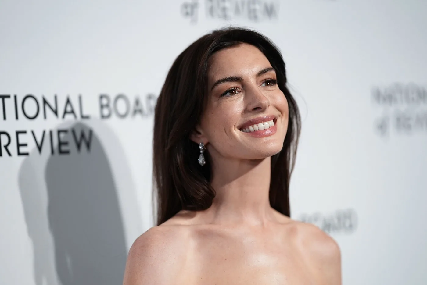 Viralni trik Anne Hathaway za punije usne ima 5,8 miliona pregleda: ‘Svi su me gledali kao da imam tri glave’ – Bosanski jezik