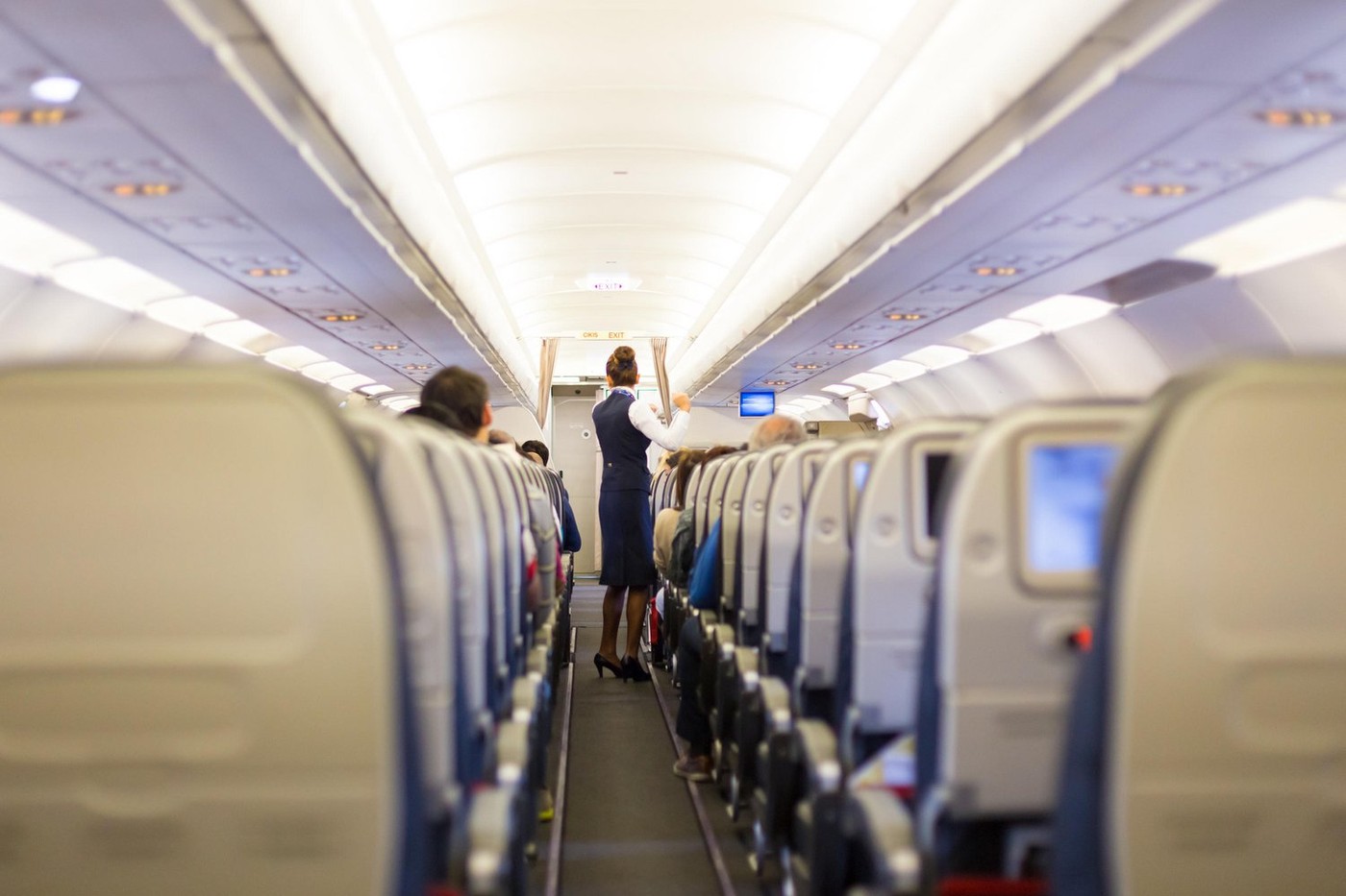 Zašto je uvijek hladno u avionu? Stjuardesa otkriva razlog