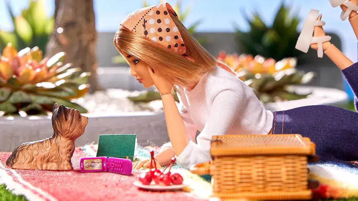 Barbie Flip Phone iz filma sada dostupan po cijeni od 108€
