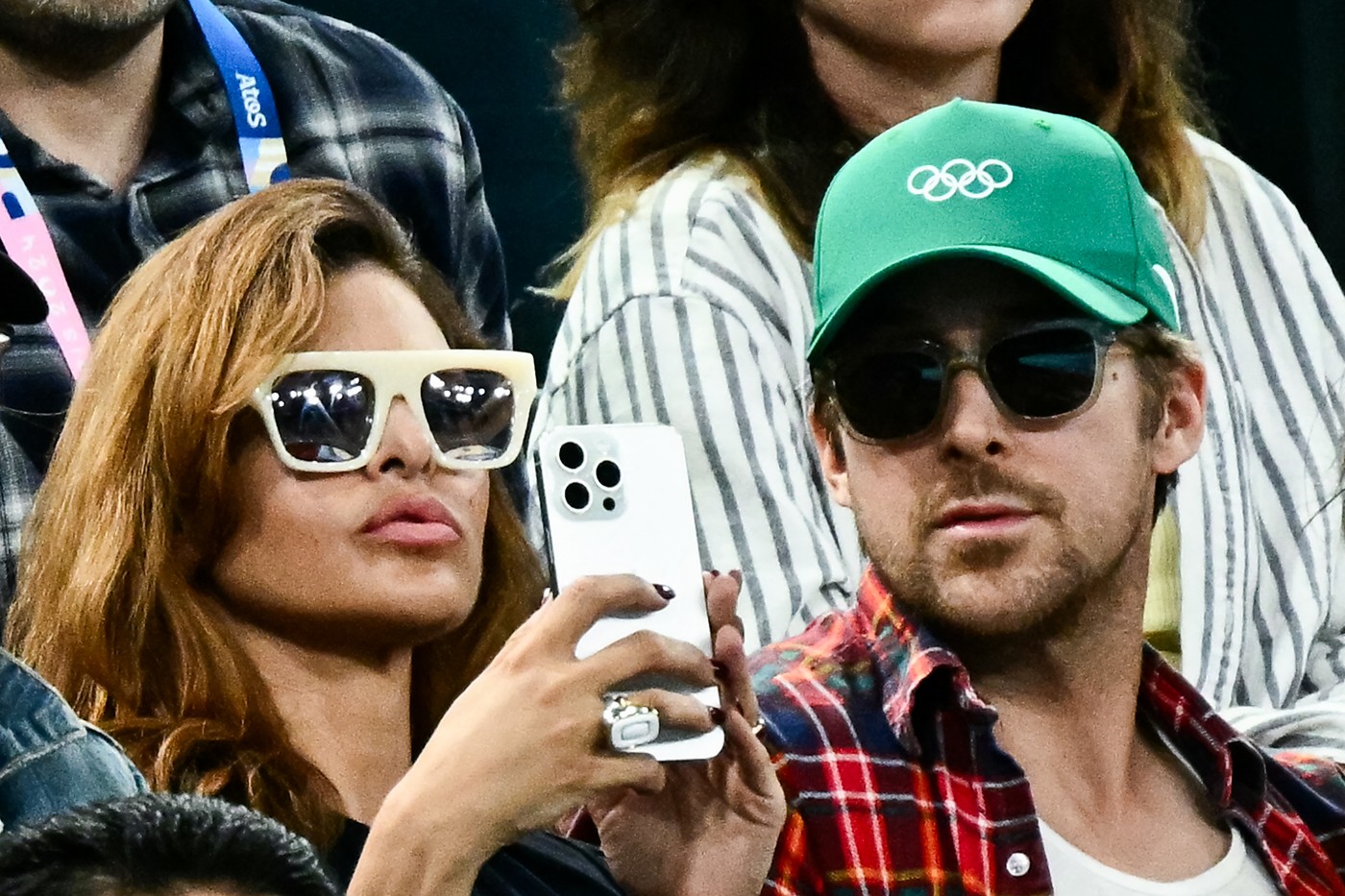 Najljepša žena Hollywooda koja se skriva od kamera osvanula na Olimpijskim igrama u Parizu u neobičnoj haljini – odmah privukla pažnju