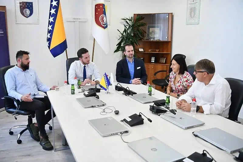 Vlada Kantona Sarajevo finansijski podržala pripreme najbolje bh. skijašice Elvedine Muzaferije