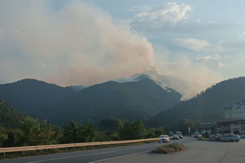 Žepčaci zatražili pomoć helikoptera OSBiH za gašenje požara
