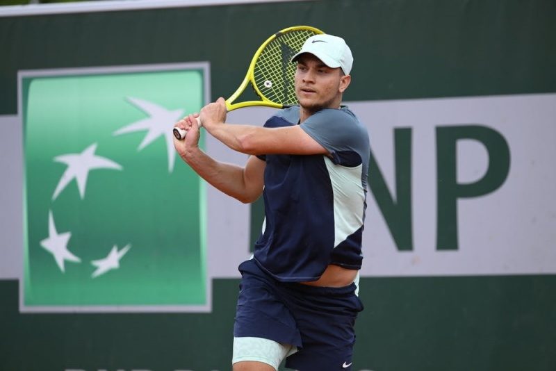 ATP PEKING: Kecmanović započeo takmičenje s porazom