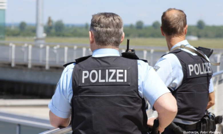 Bosanac prerušen u policajca oteo skoro 250.000 KM iz banke jer mu je trebao novac, a nije ga imao.