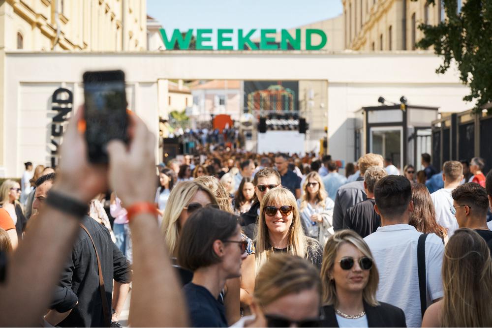 Brojke ne lažu – Weekend.17 najbolji i najposjećeniji do sada, tvrde Poslovne novine.