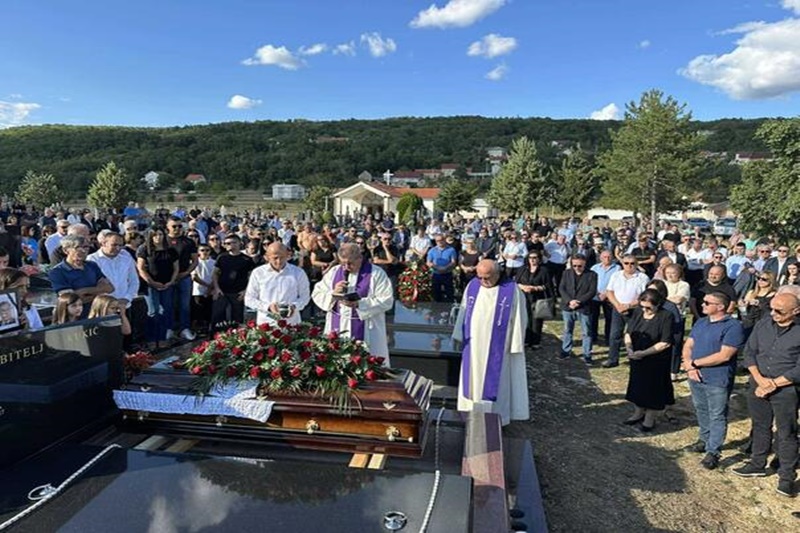Na groblju u Posušju počiva akademik Slavo Kukić