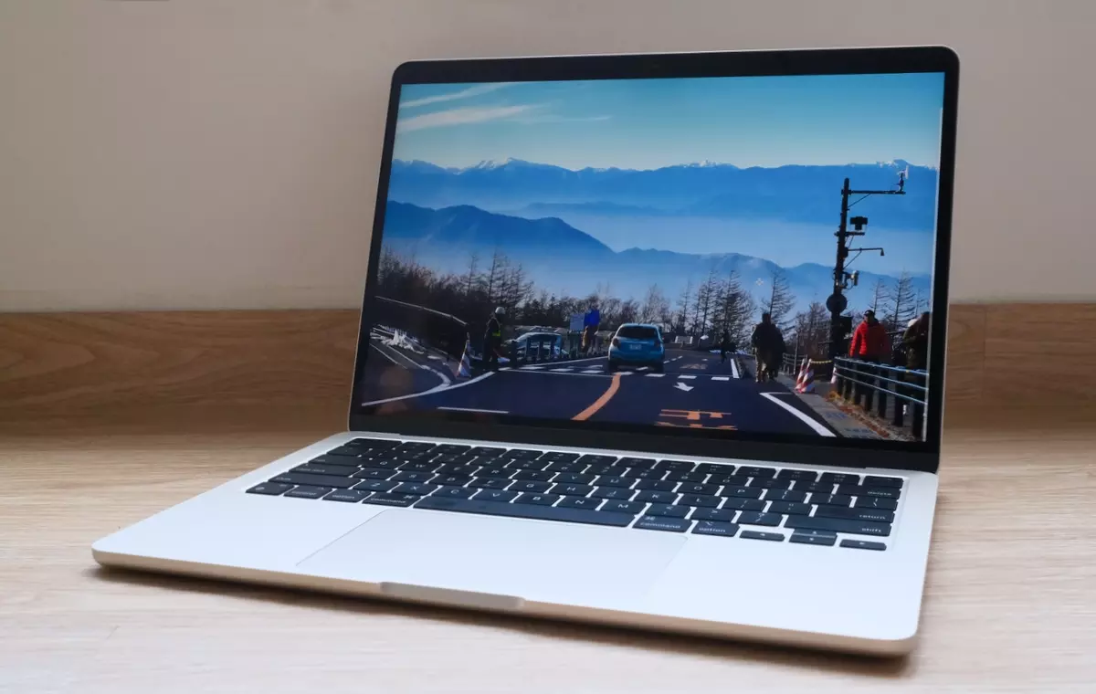 Najbolji laptopi za svaki džep u 2024. godini! apple macbook air 13 inča (m3)