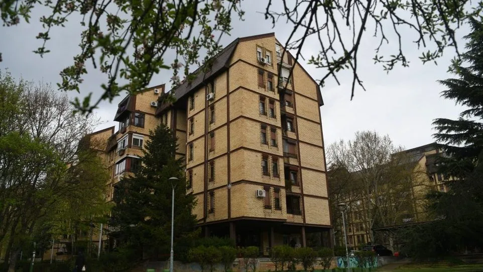 Ovo beogradsko naselje posljednja oaza normalnog života: raj sa puno zelenila, nezamisliv u poređenju sa ostatkom glavnog grada.