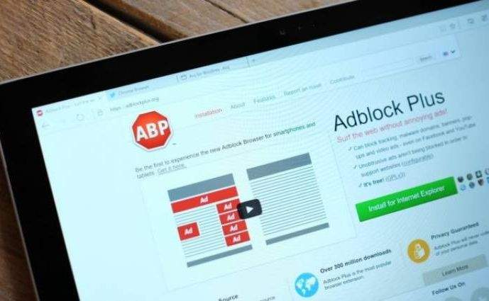 uBlock Origin se gasi, ali 4 bloka za blokiranje oglasa su i dalje dostupna na Chromeu adblock plus