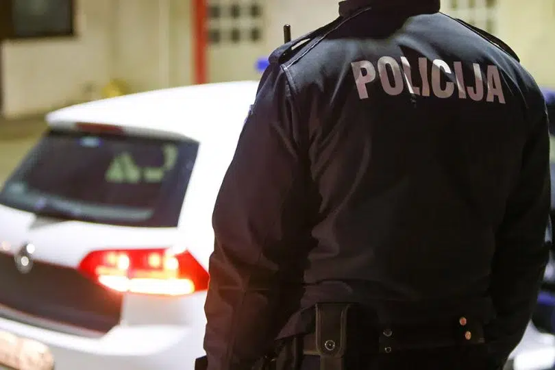 Četrnaestogodišnjak ubio policajca nožem u BiH, drugog teško povrijedio
