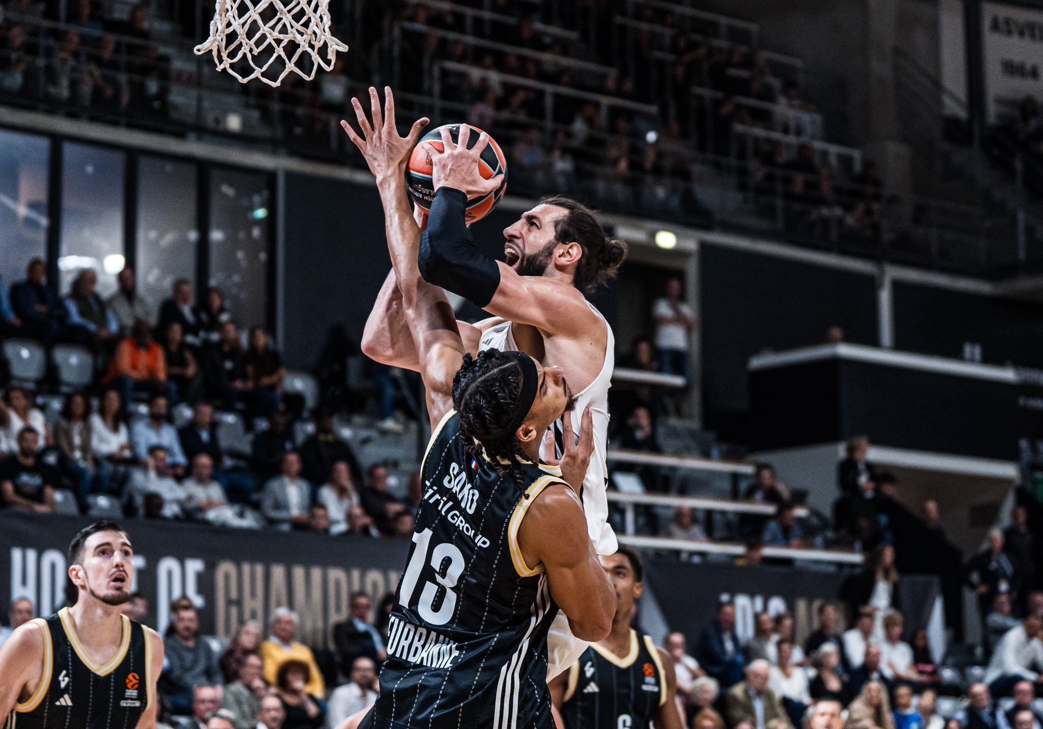 EL: PAO impresivno započeo na domaćem terenu, Asvel pobijedio Virtus u dramatičnoj utakmici!