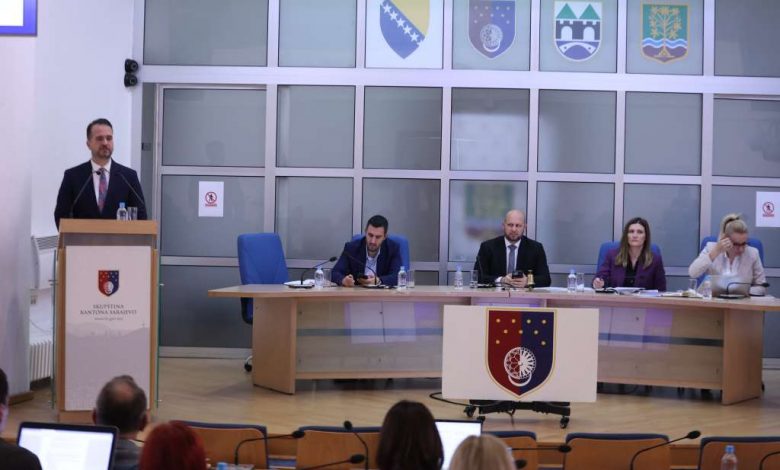 Prekinuta sjednica Skupštine KS zbog spora oko javnosti Registra finansijskih obaveza