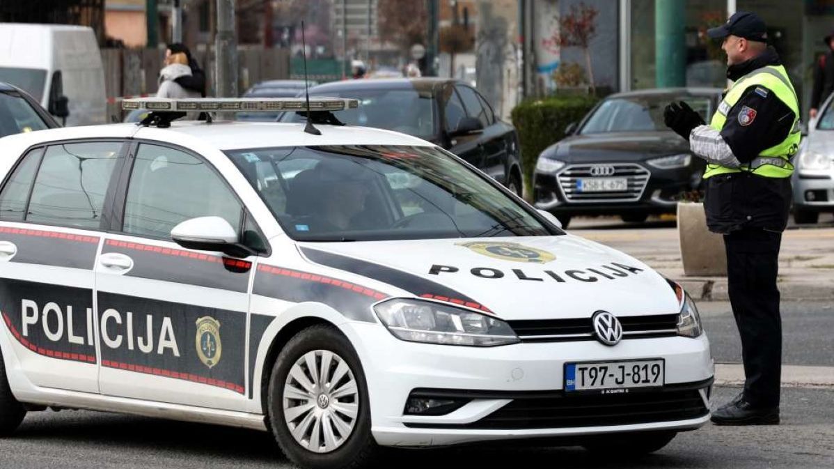 U Sarajevu uhapšeno šest osoba zbog lažnih dojava o postavljenim bombama u školama