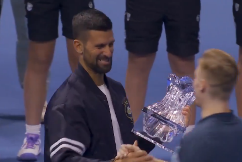 DODIJELJEN TROFEJ: Hamad izgubio, Đoković dobio ovacije (VIDEO)