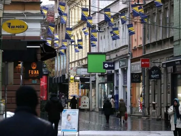 Građani BiH žele u EU, ali ne vjeruju institucijama i političarima