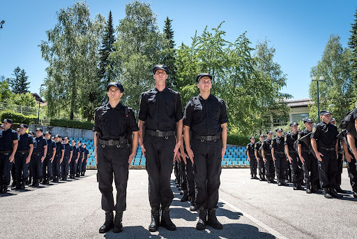 Katica Raspisali Smo Konkurs Za Prijem Jos 200 Policajaca