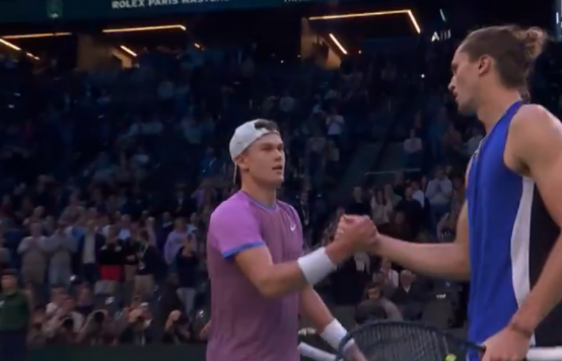 NIJEMAC BLISTAO U PARIZU: Zverev na korak do naslova!