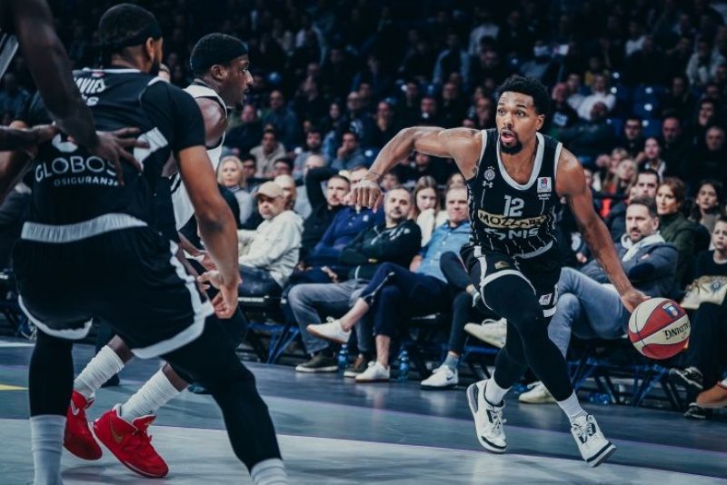 NIZ SE NASTAVLJA: Partizan uvjerljiv protiv Dubaija, može i do 9-0!