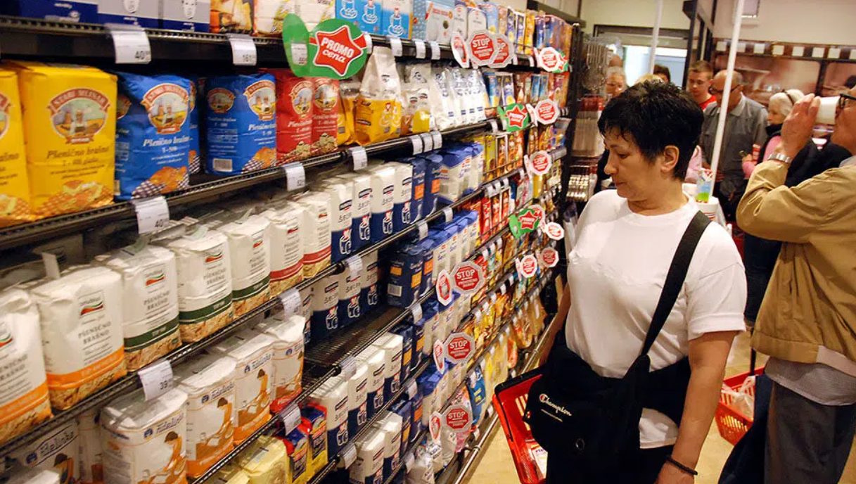 Jeste li primijetili ovakve proizvode u našim supermarketima, mnogi ih se boje: Nova teorija zavjere se širi internetom, a mi imamo objašnjenje