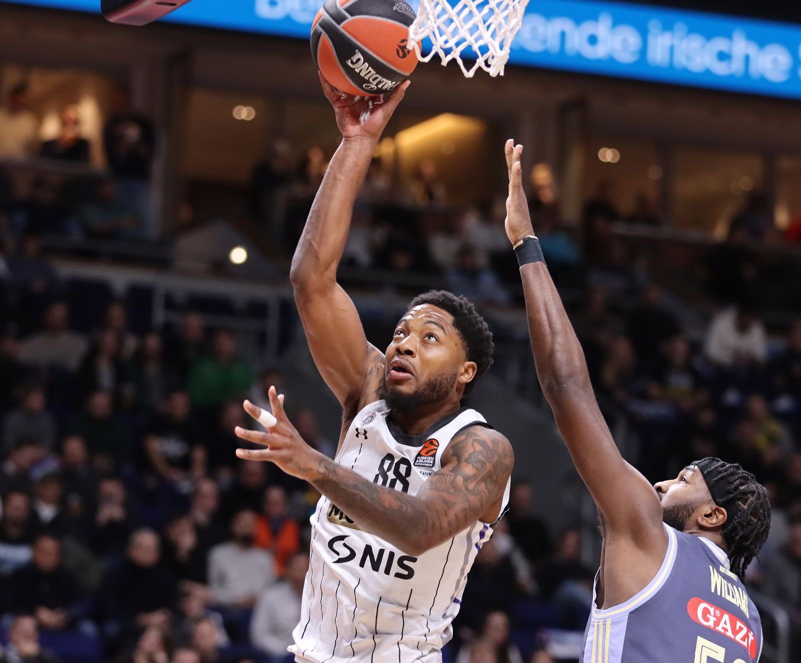Partizan infarktno slavio u finalu u Berlinu!