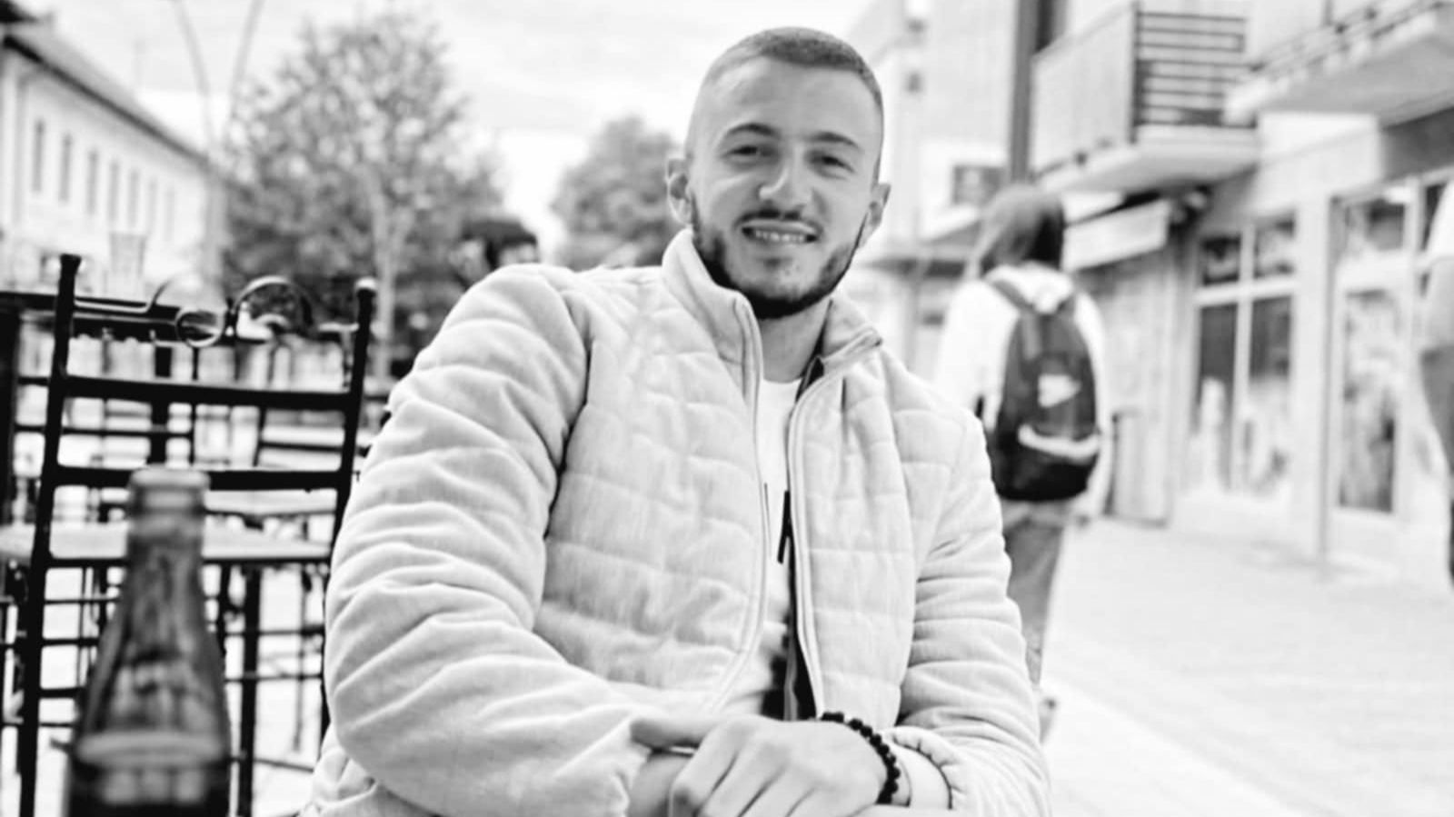 Poznat termin dženaze mladiću (22) koji se zabio u policijsku blokadu i poginuo: Iza njega su ostali, majka, otac, dvije sestre i brat
