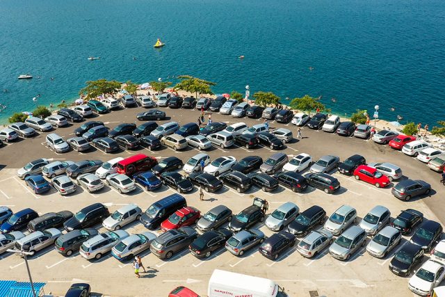 Tuzba Protiv Neuma Parking Naplacuje Firma Bliska Hdz U Podaci Nedostupni