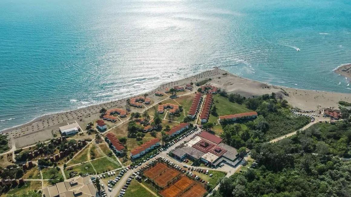 Ako tražite ljepotice prirode, aktivni odmor, ali i uživate u pijesku, našli smo idealno odredište za ljeto