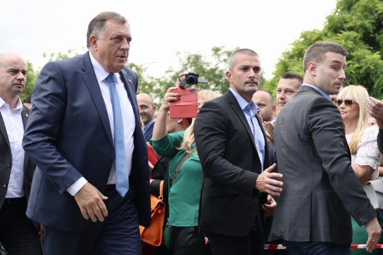 Dodik na suđenju kao svjedok: Tvrdi da nikada ne bi potpisao ukaze da se pobunio Klub Bošnjaka u Vijeću naroda