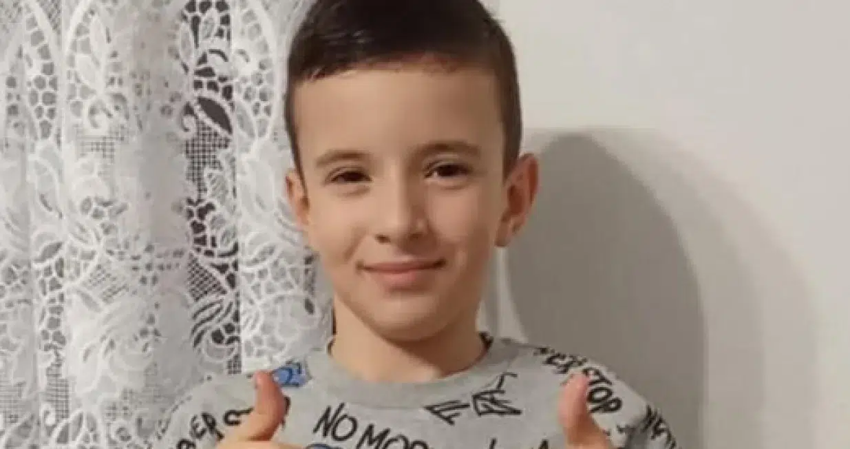 Dok je druga djeca igrala Danin bila je u bolnicama: treba mu novac za novu operaciju