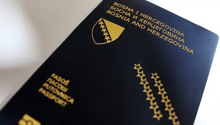 Ko prodaje bh. pasoše po internetu?
